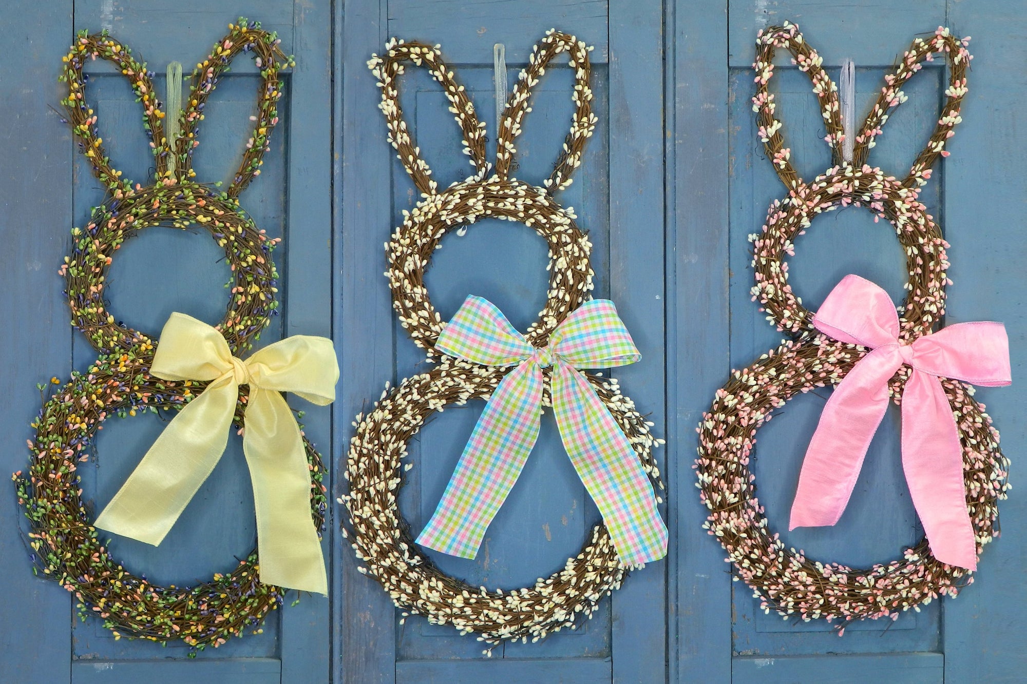 Pip Berry Bunny Wreath with Bow